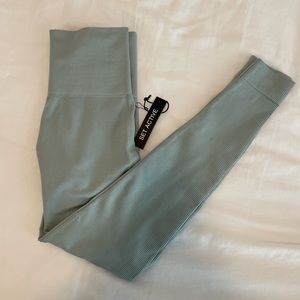 NWT set active sculptflex leggings